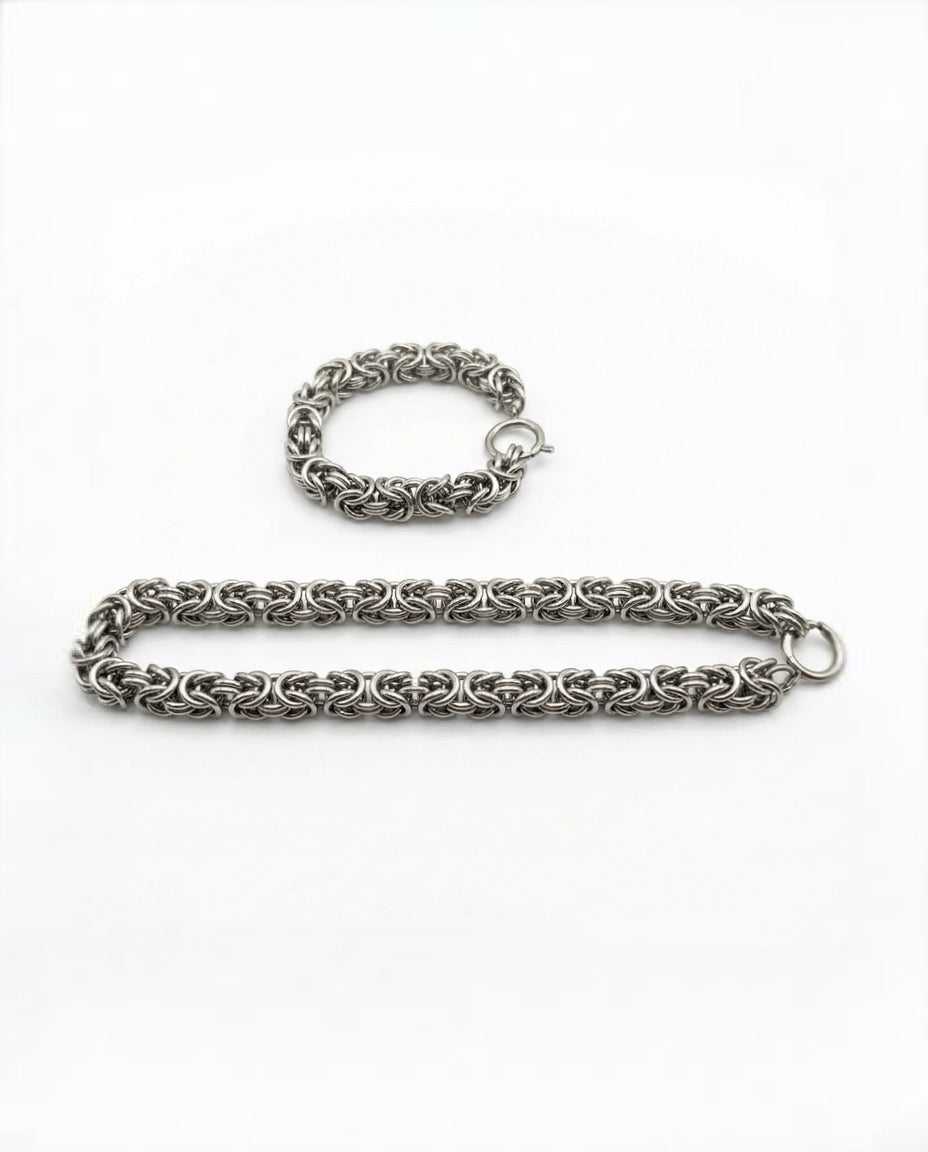 Silver anthurium set